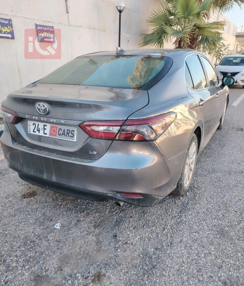 تۆیۆتا کامری